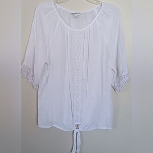 Counterparts Women's White Lace Accent Blouse Tie Front Sz L